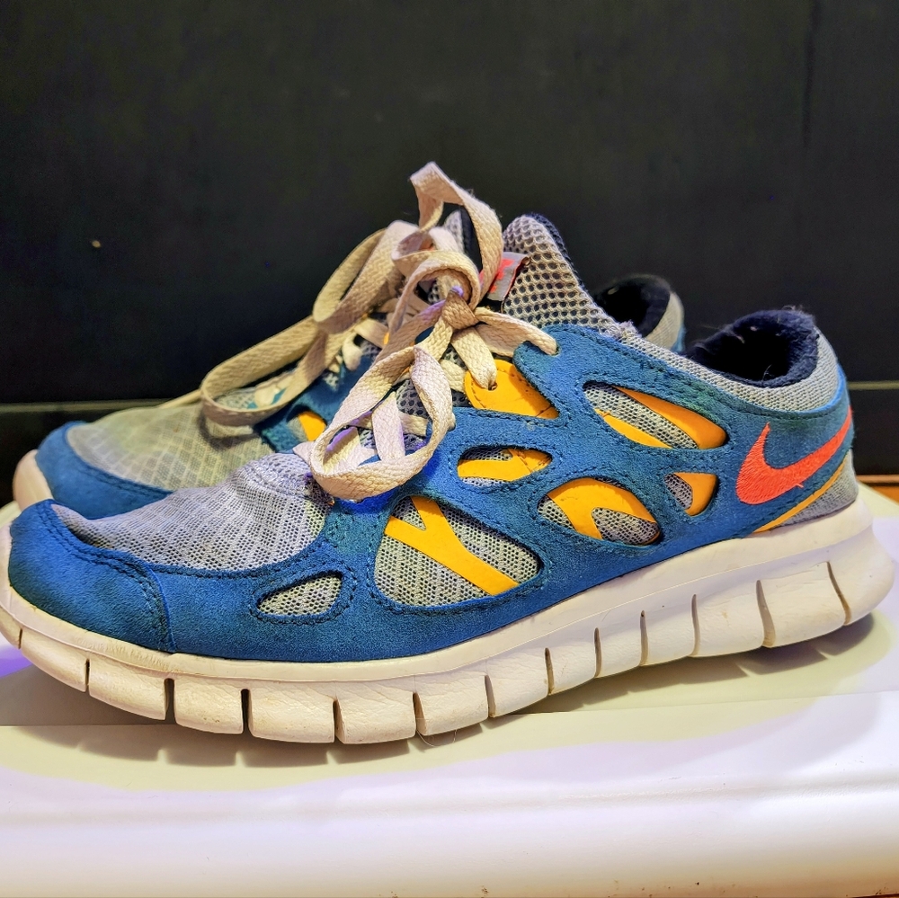 Nike Free Run Sneakers In Teal And Orange M8